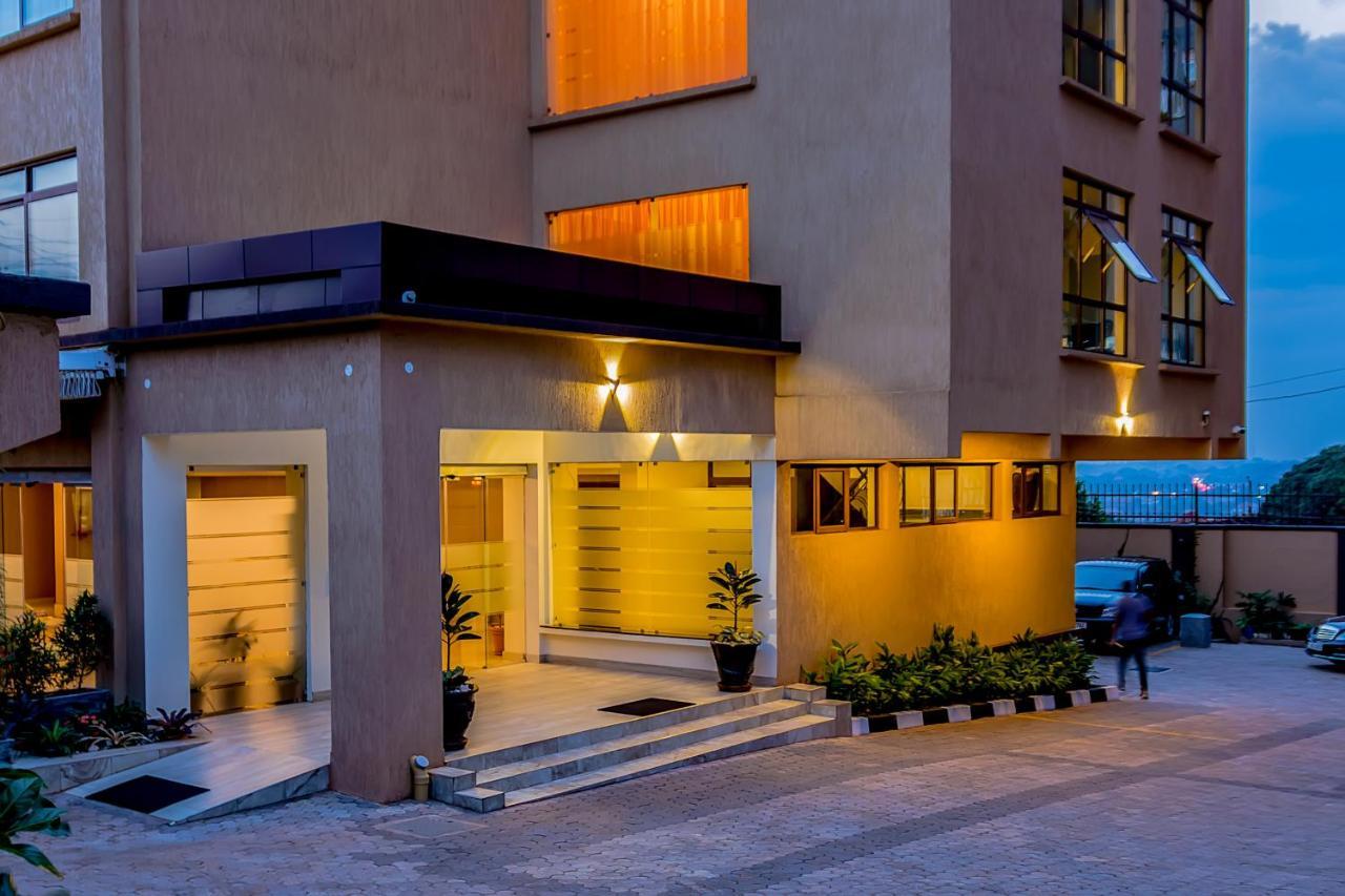 Canary Hotel Кампала Экстерьер фото